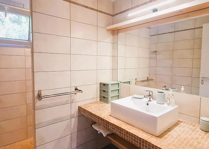 Appt Bruscaghju 6 Pers 10 Min Riviere A Pieds Xx 15 Min En Voiture * Sainte-Lucie de Porto-Vecchio